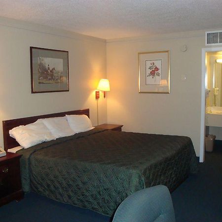 Econo Lodge Asheboro Eksteriør billede