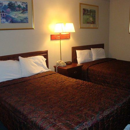 Econo Lodge Asheboro Eksteriør billede