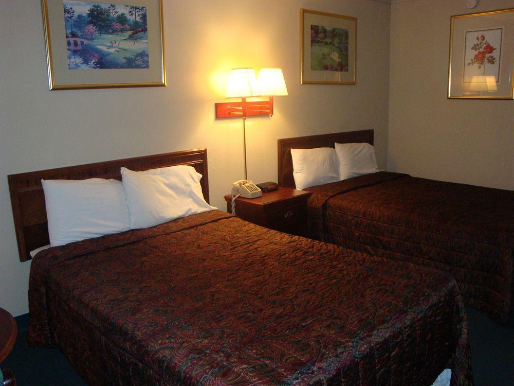 Econo Lodge Asheboro Eksteriør billede