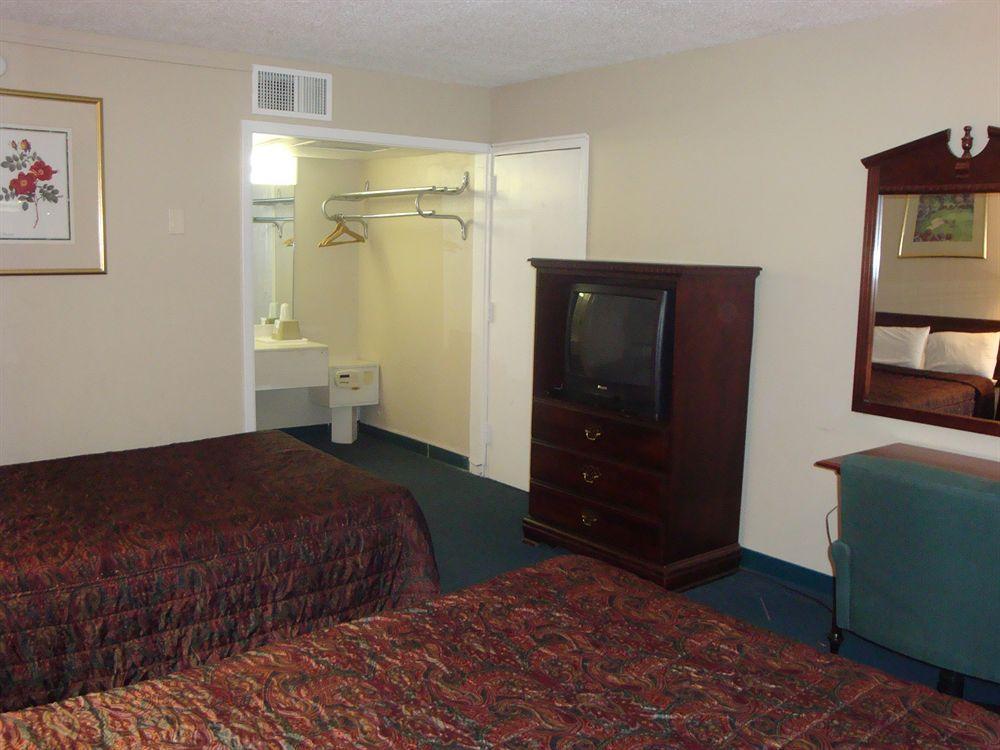 Econo Lodge Asheboro Eksteriør billede